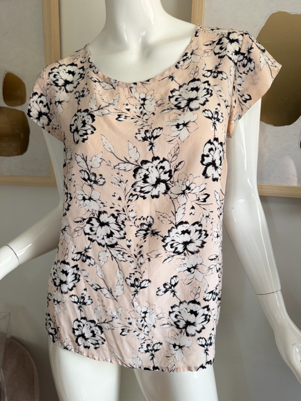 Cynthia Rowley 100% Silk Blush pink Floral Blouse